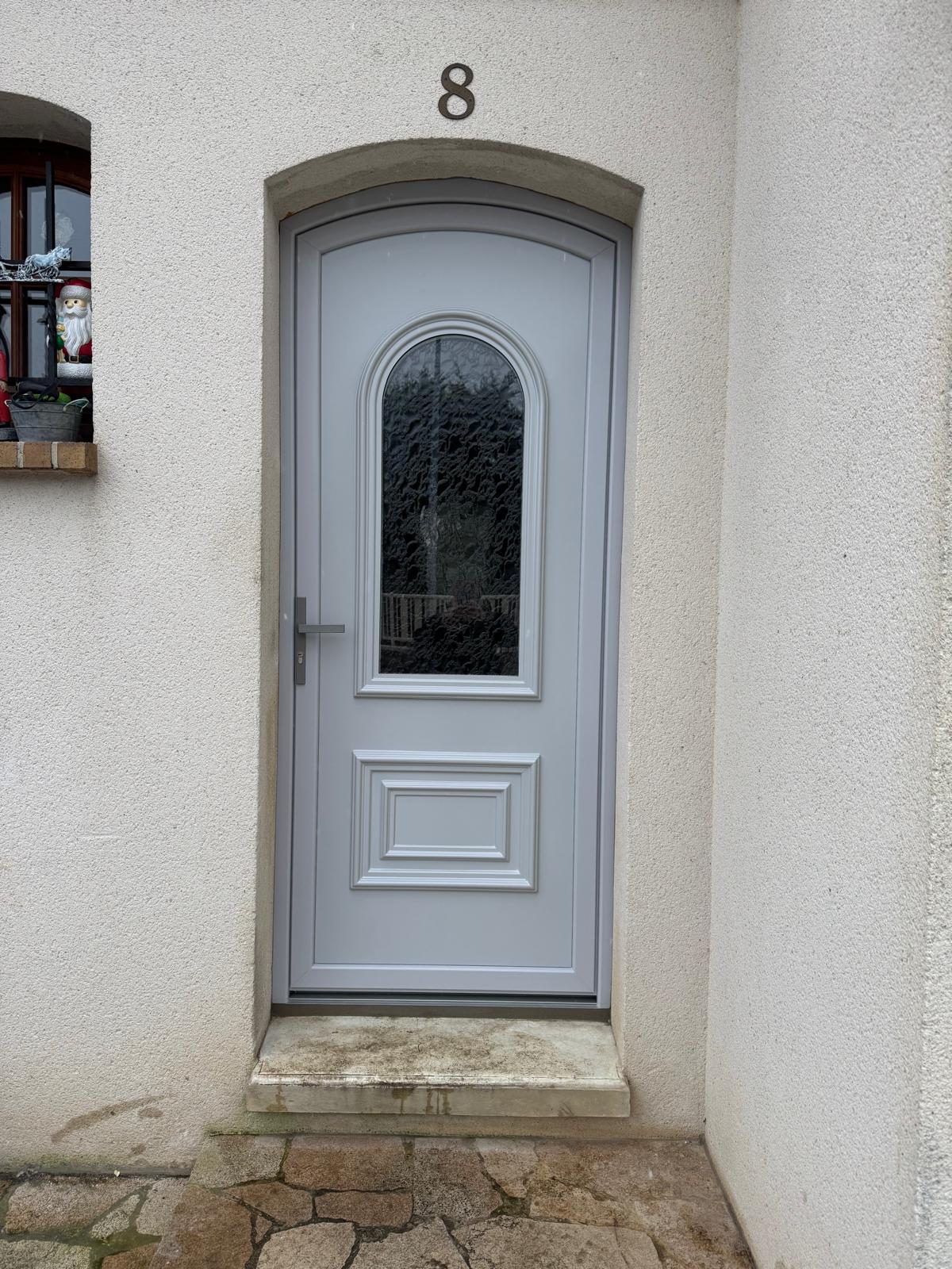 Pose de portes d'entrée sur mesure Creil